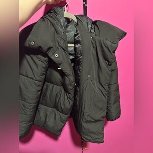 Women's Black Puffer Jacket